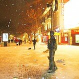 Холостой парень на проспекте зимой - Юлия Гаврисяк - Зимний Саратов :: Номинация 